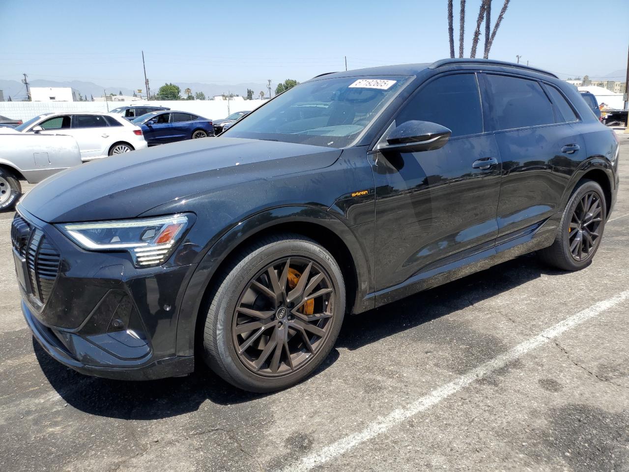 2022 Audi E-tron chr CHRONOS