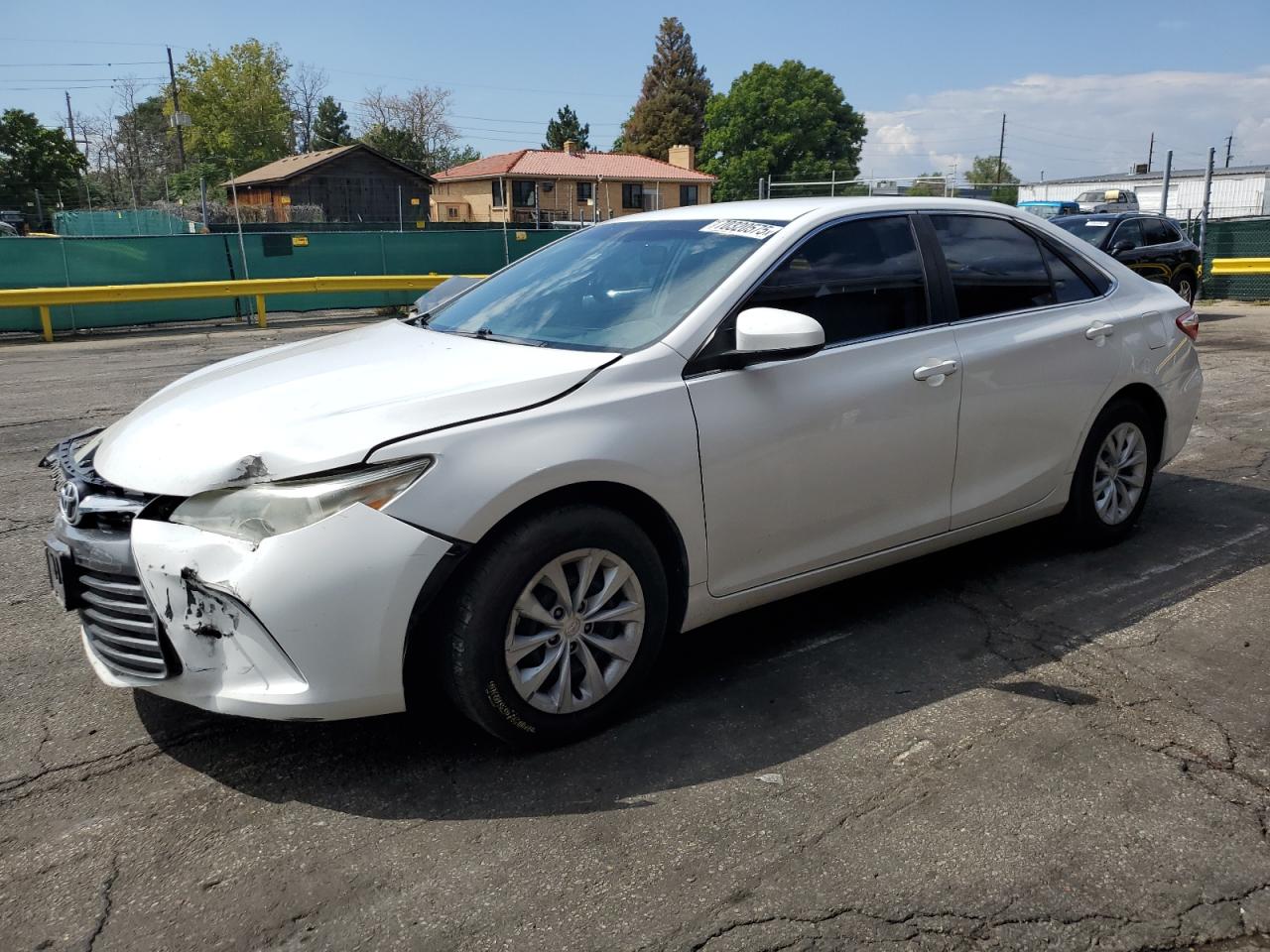 2015 Toyota Camry le LE