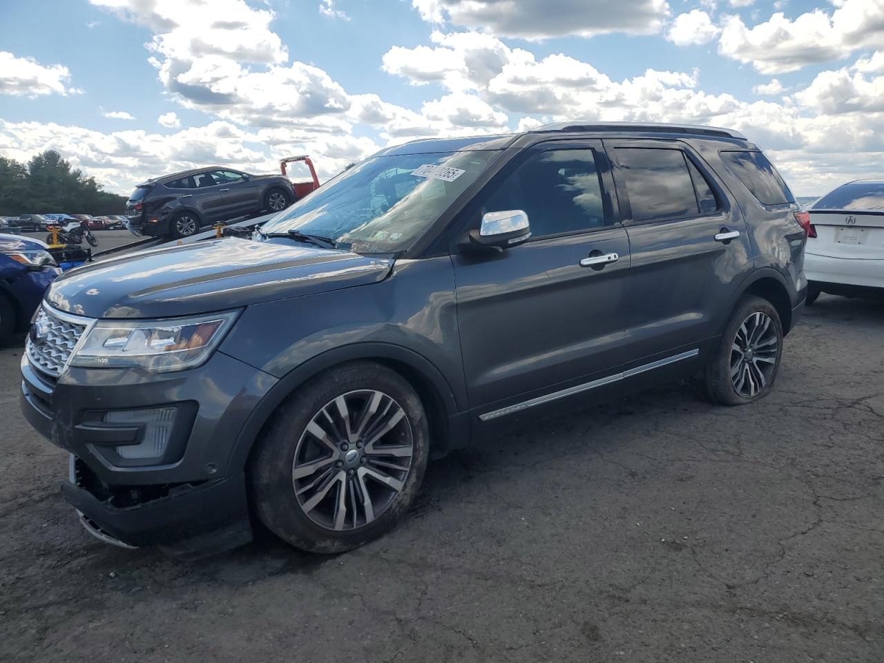 2017 Ford Explorer platinum PLATINUM