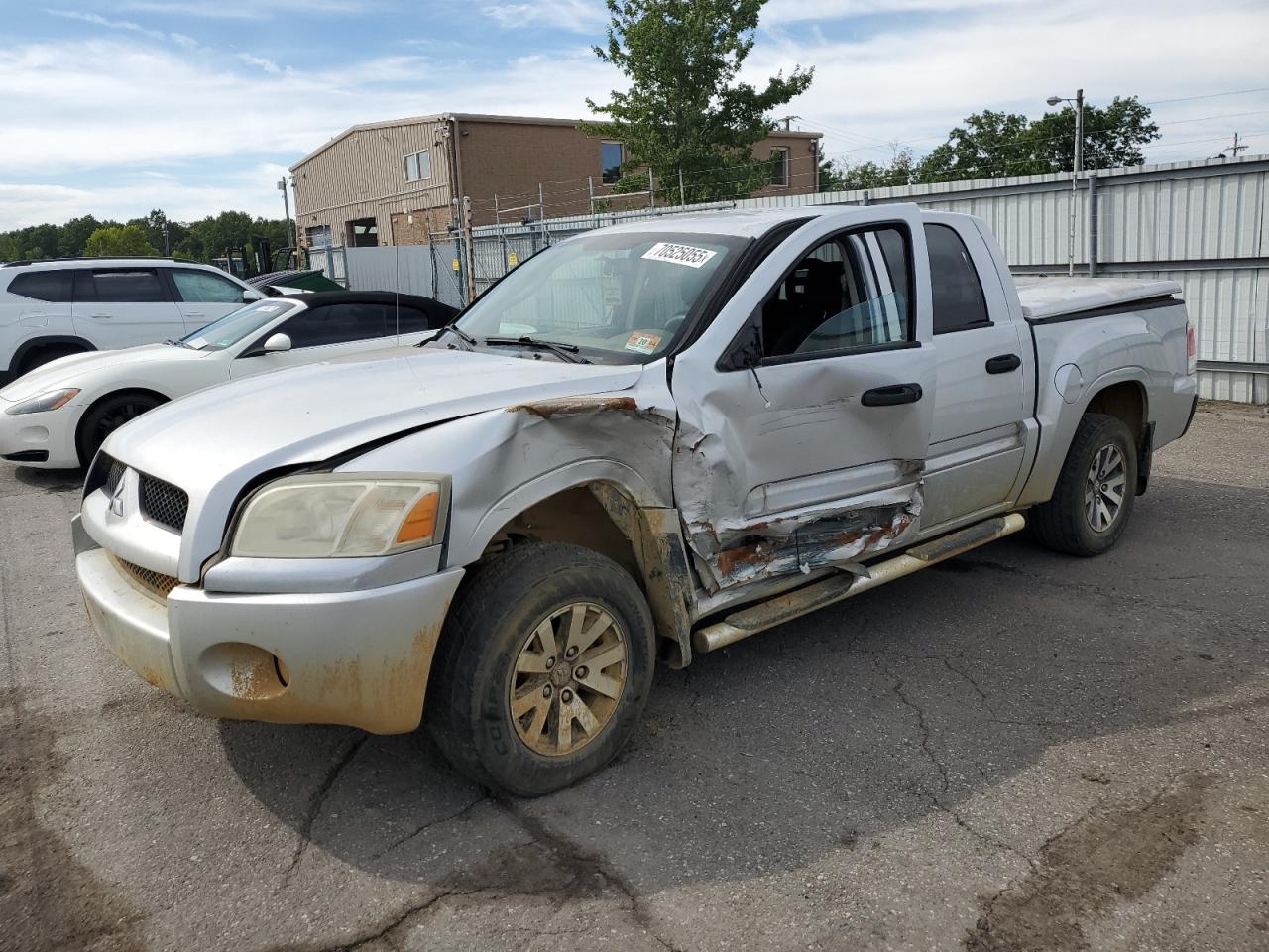 2007 Mitsubishi Raider ls LS