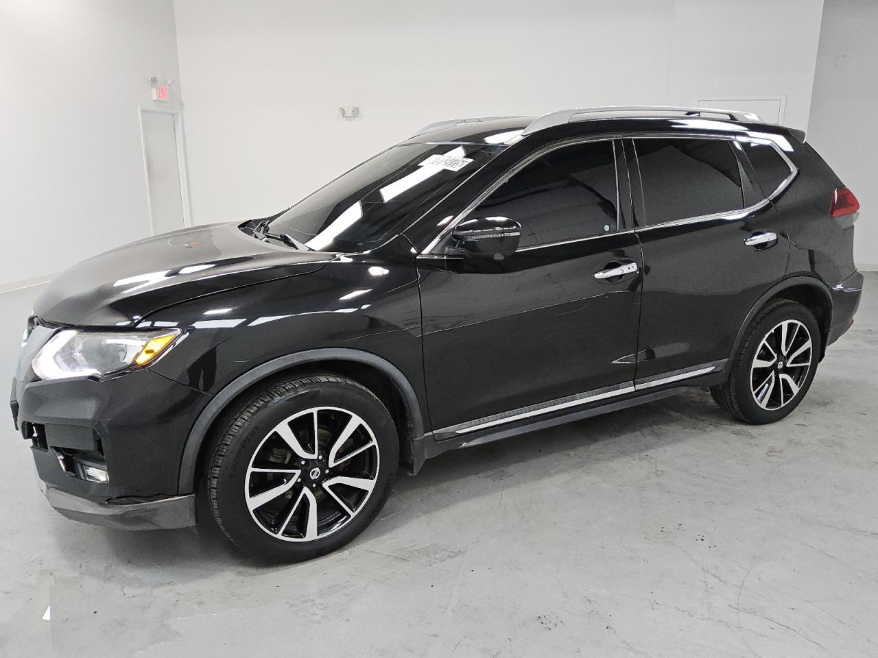 2019 Nissan Rogue s S
