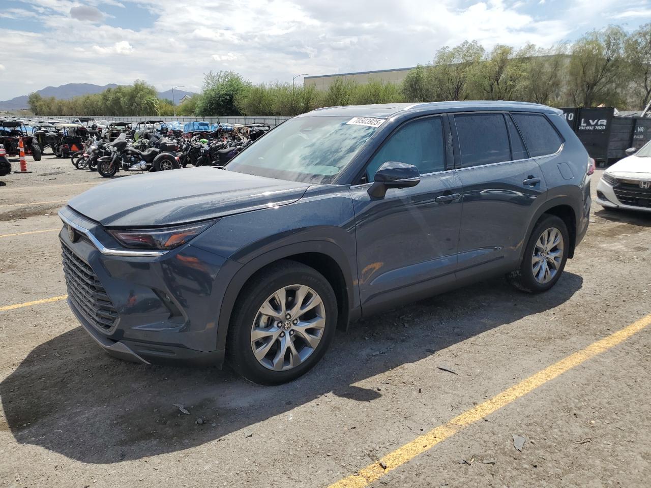 2024 Toyota Grand high XLE