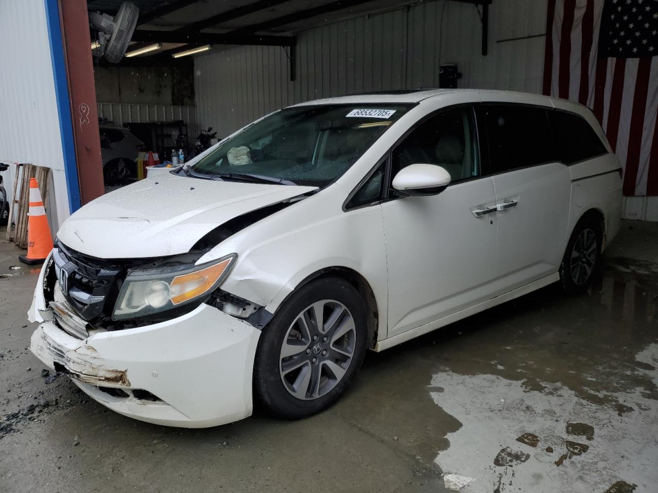2016 Honda Odyssey touring TOURING