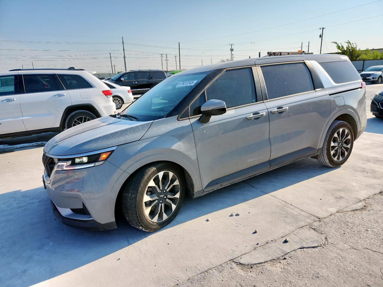 2024 Kia Carnival e EX