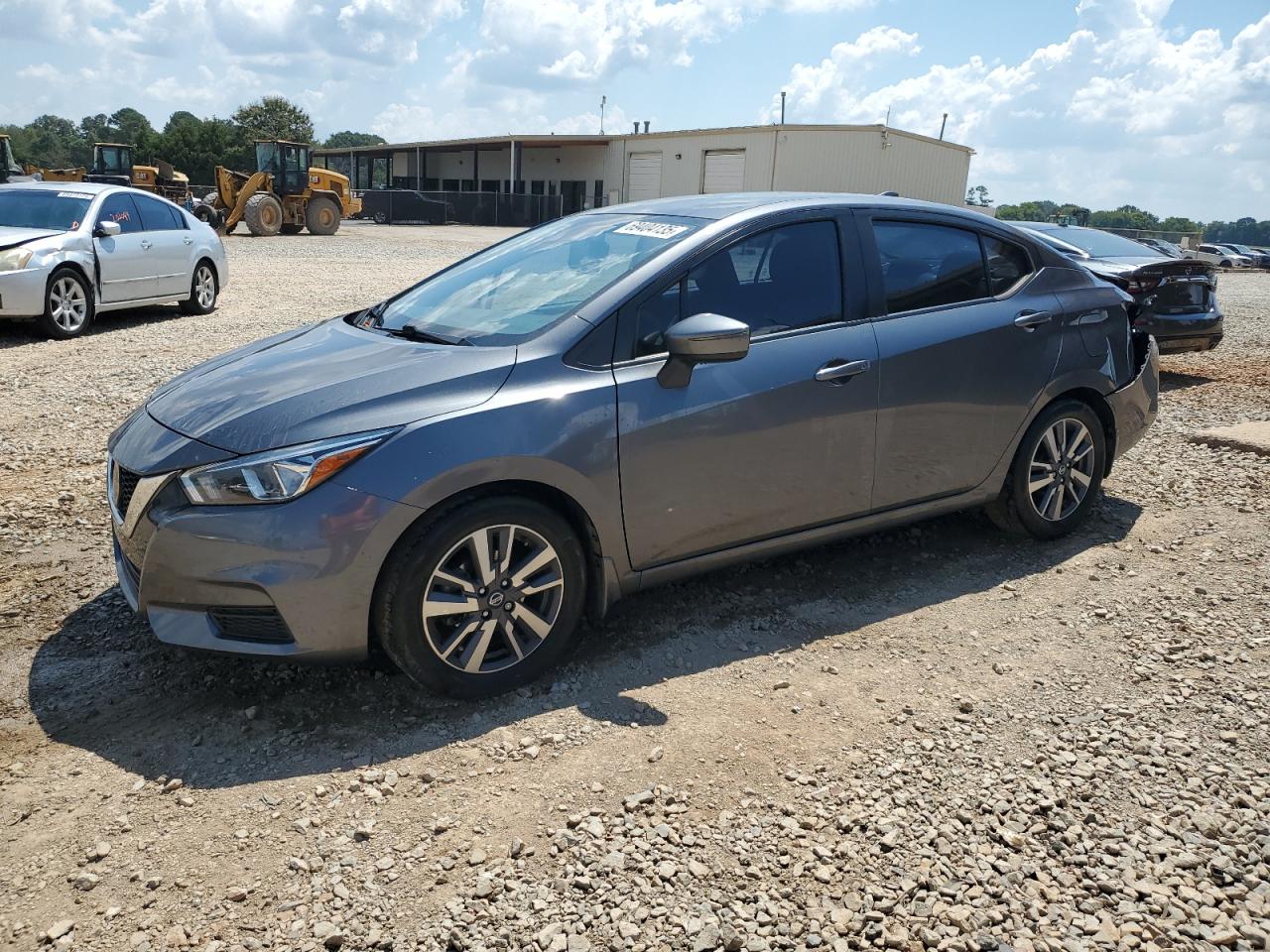 2020 Nissan Versa sv SV