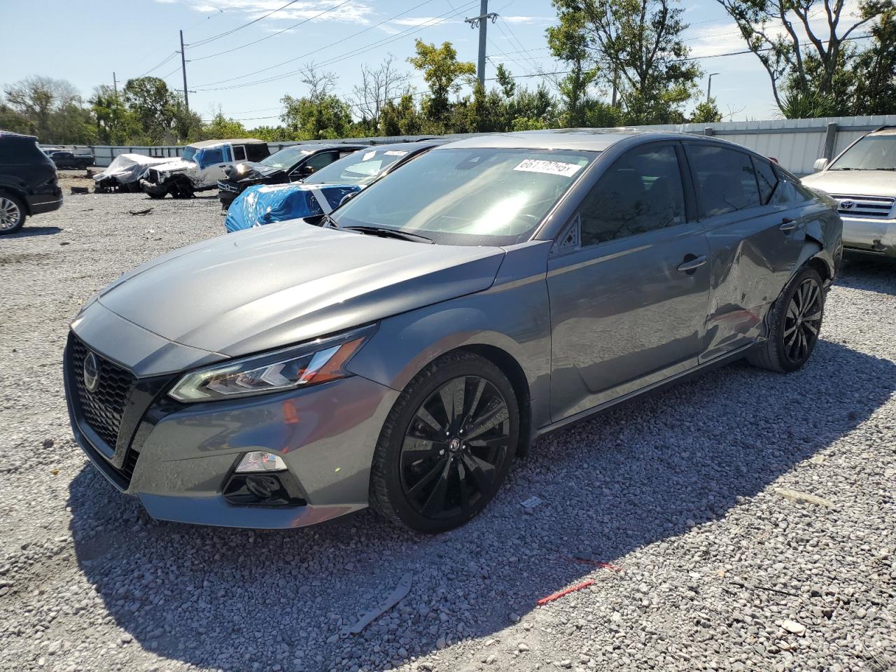 2022 Nissan Altima sr SR