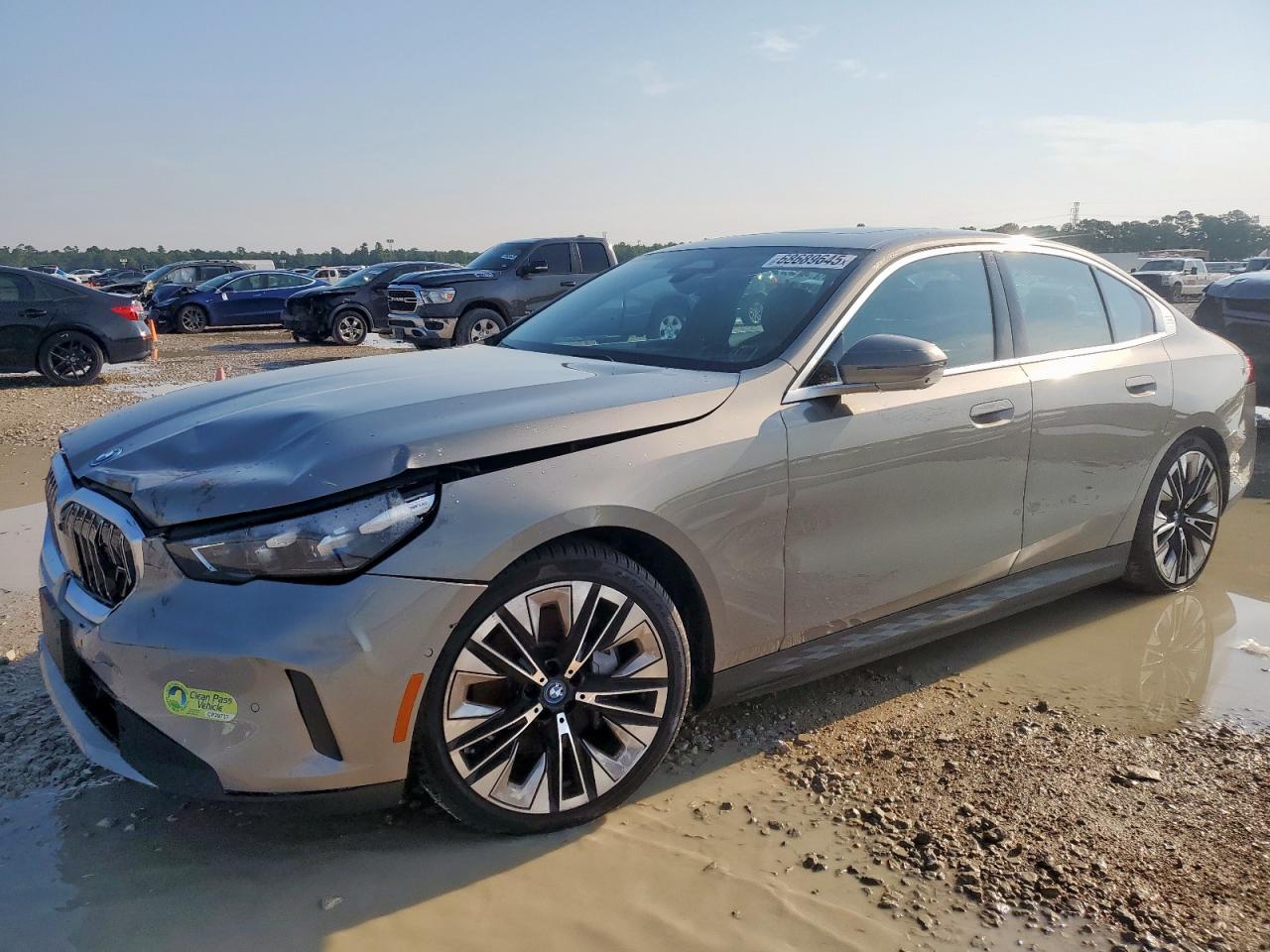 BMW i5
