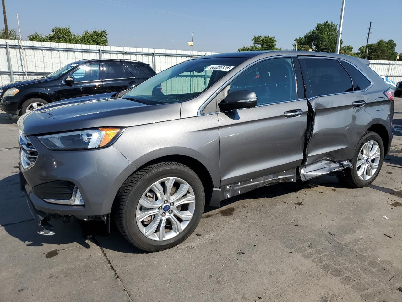 2022 Ford Edge titan TITANIUM