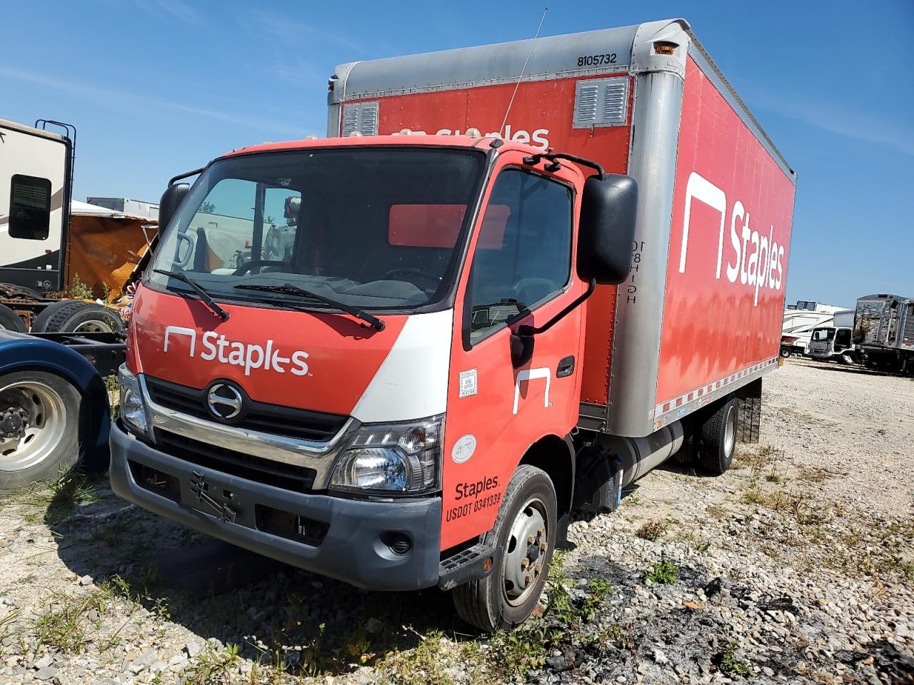 2017 Hino 195