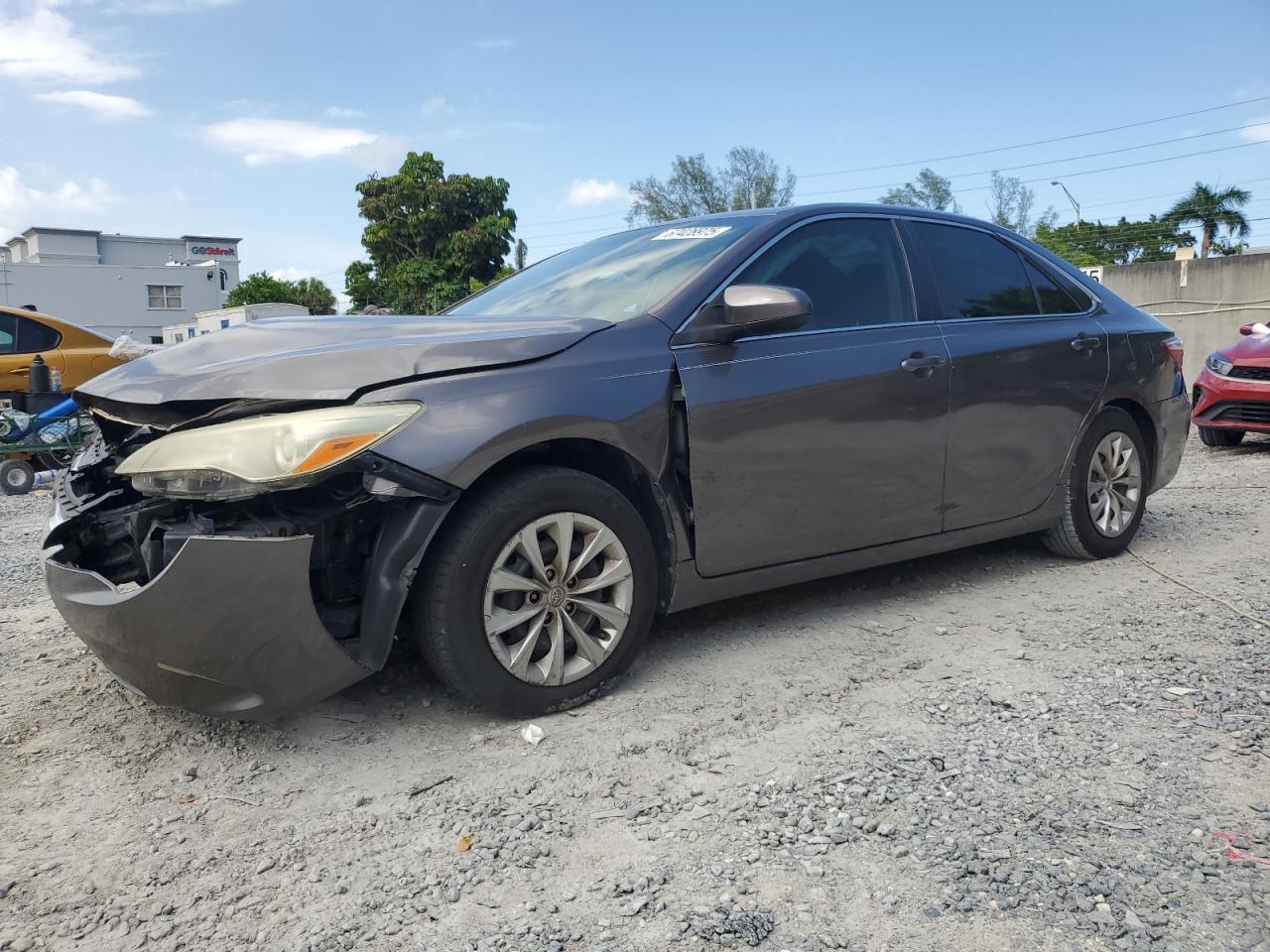 2015 Toyota Camry le LE