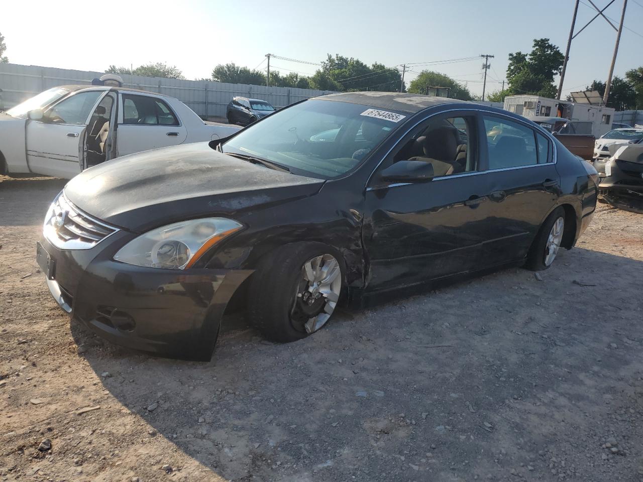 Nissan Altima base