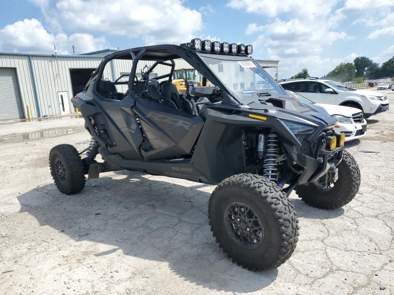 Pola Rzr pro r 4