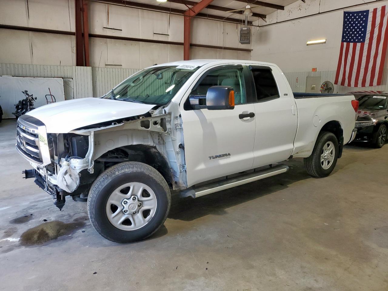 2012 Toyota Tundra double cab sr5 DOUBLE CAB SR5