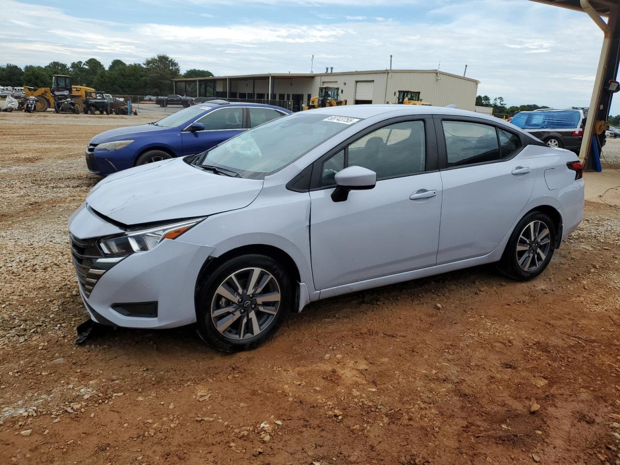 2024 Nissan Versa sv SV