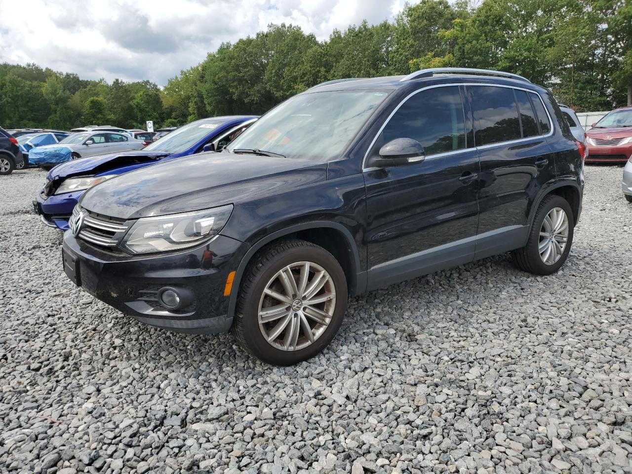 2016 Volkswagen Tiguan s S