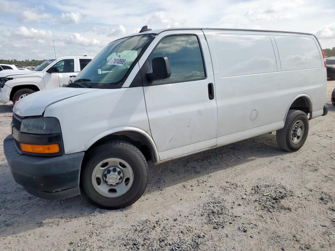 2023 Chevrolet Express g2