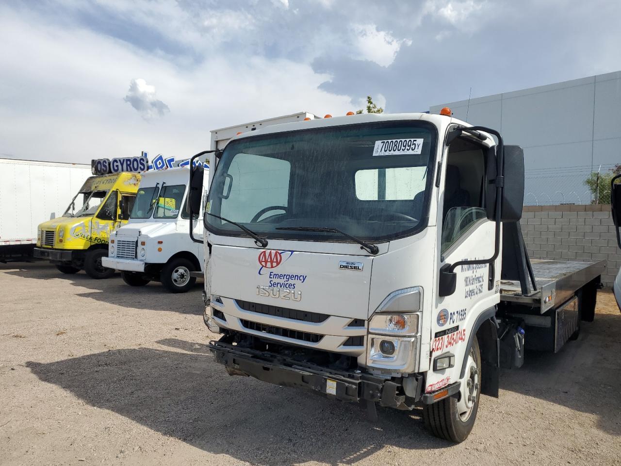 2023 Isuzu Nrr