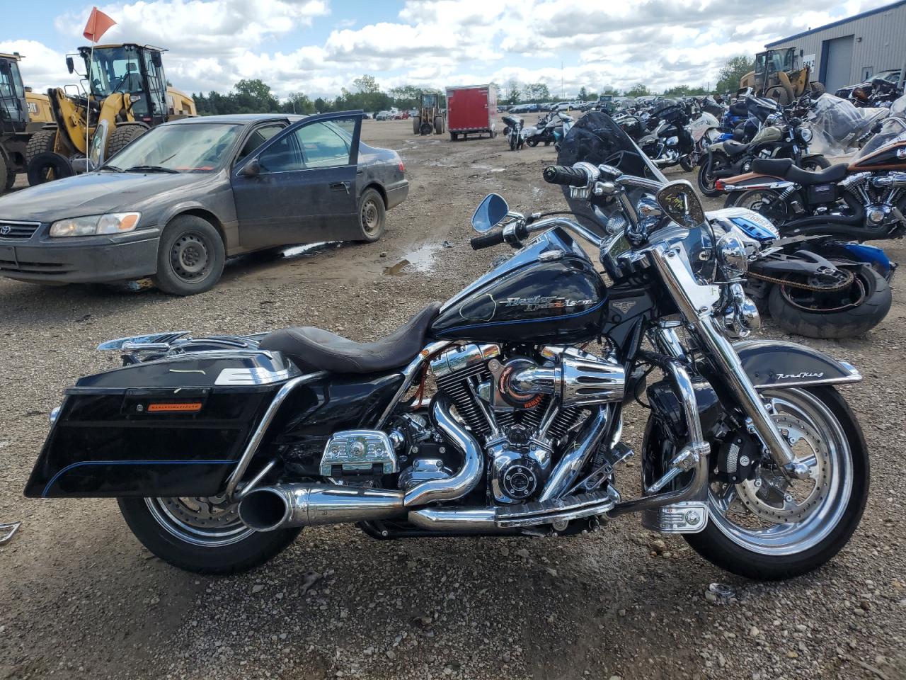 2012 Harley-davidson Flhr shrine