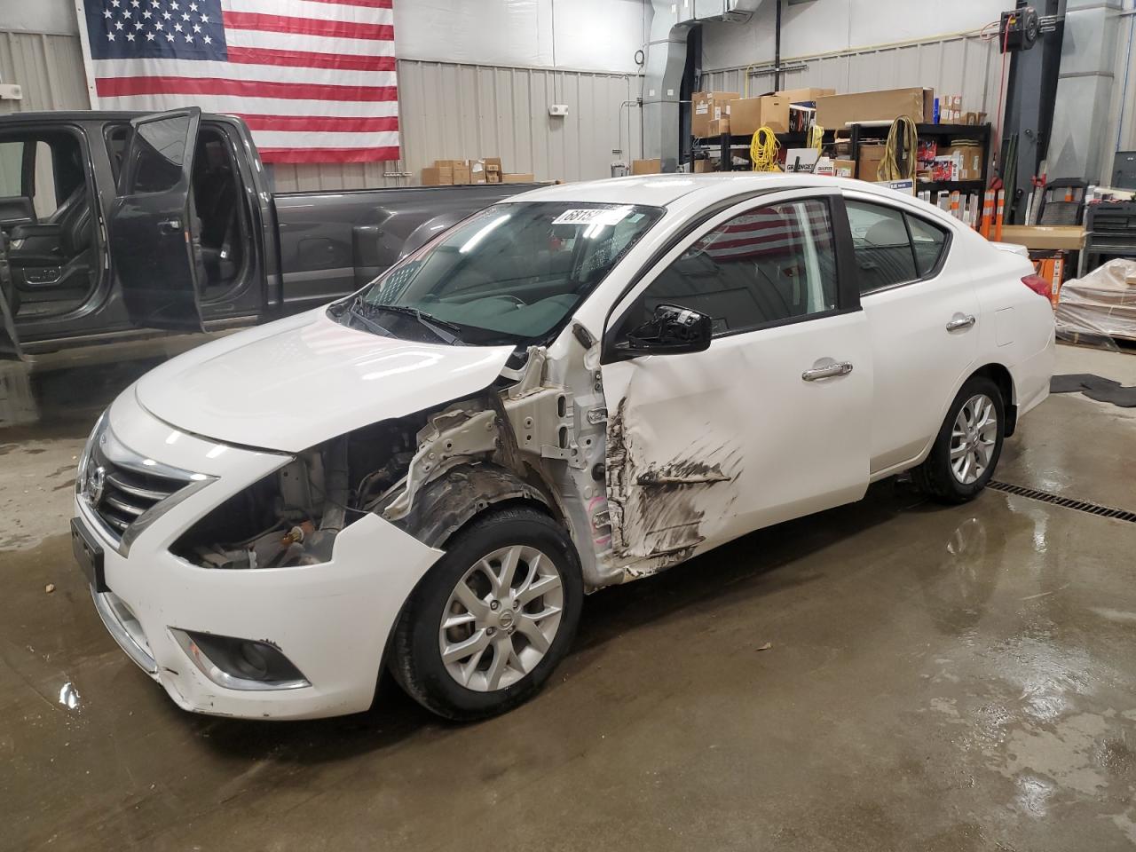 Nissan Versa s