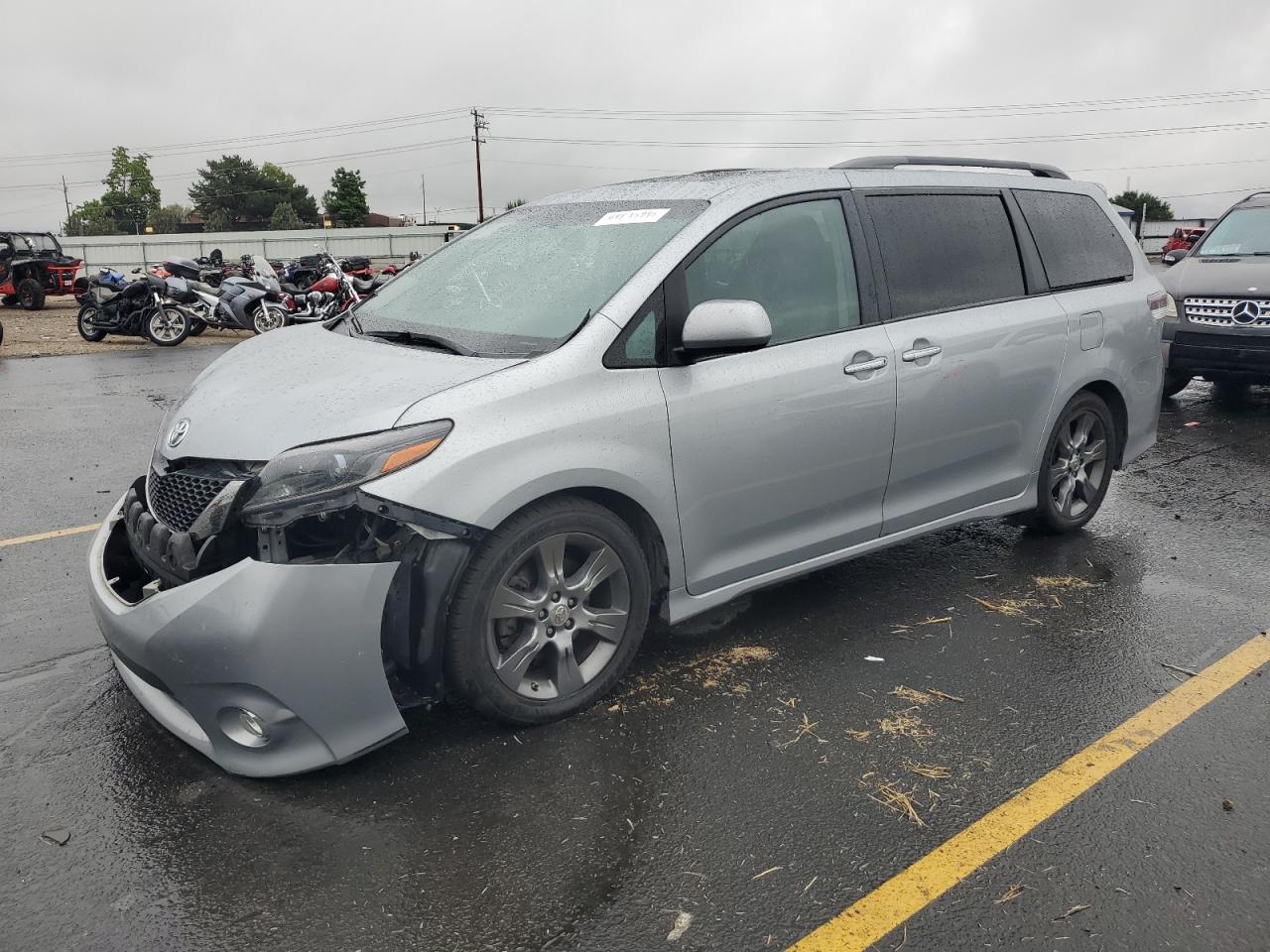 2015 Toyota Sienna spo SPORT