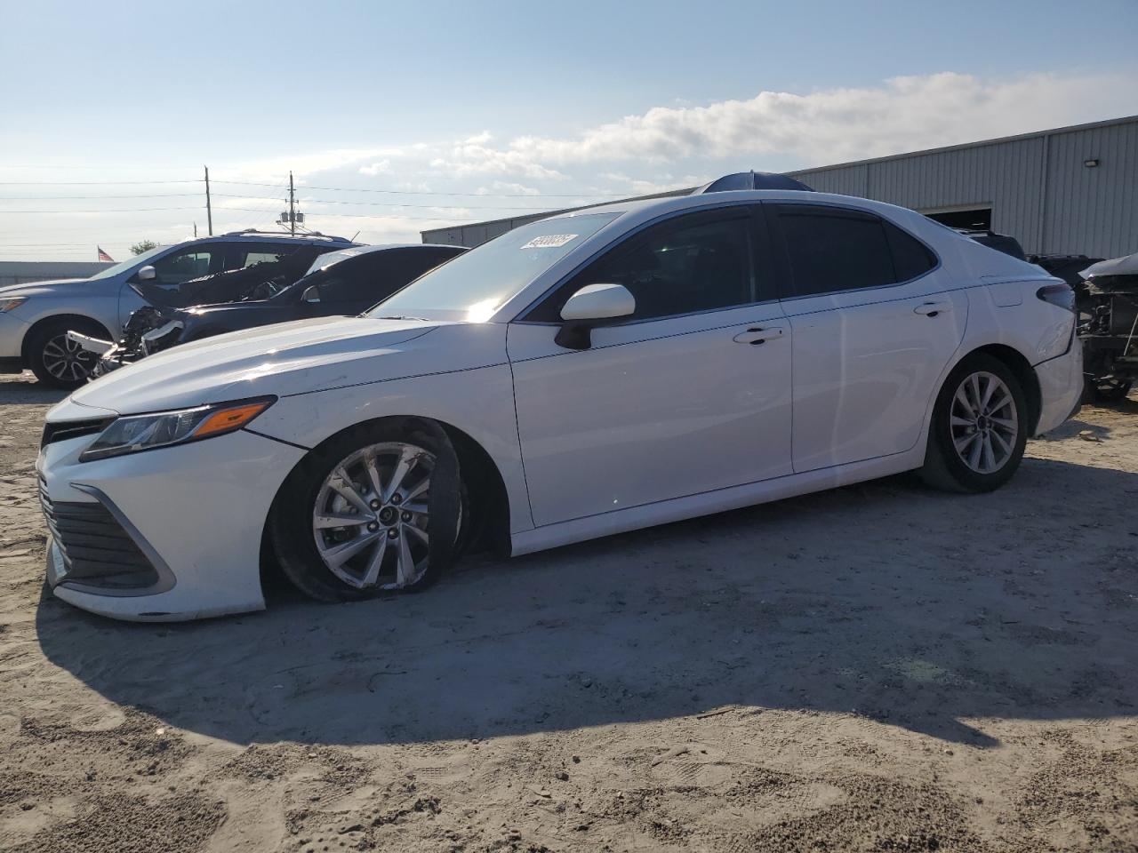 2023 Toyota Camry le LE