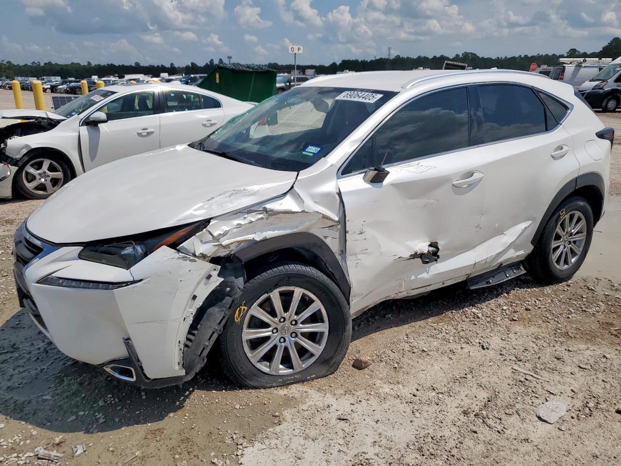 2017 Lexus Nx 200t ba 200T BASE