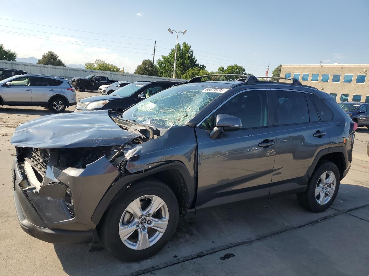 2020 Toyota Rav4 xle XLE