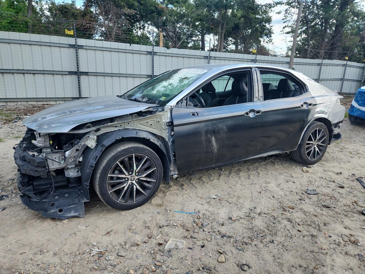 2022 Toyota Camry se SE