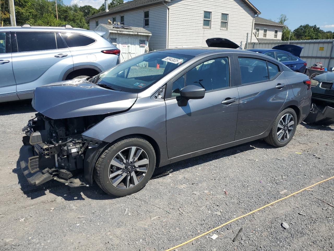 2023 Nissan Versa sv SV