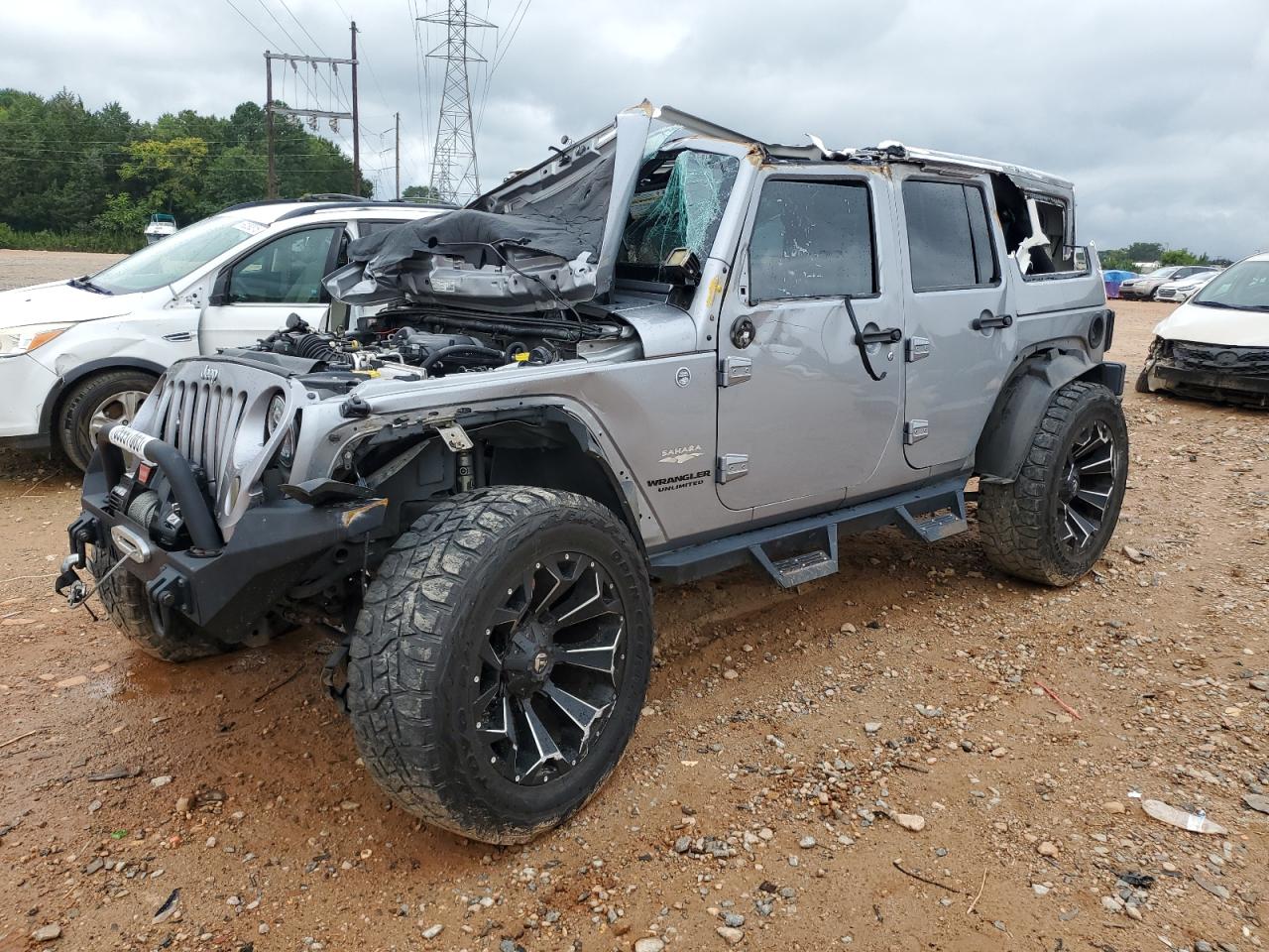 2014 Jeep Wrangler u SAHARA