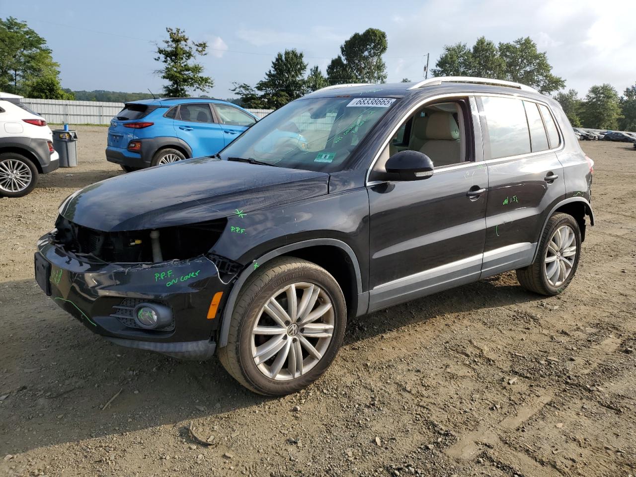 2012 Volkswagen Tiguan s S