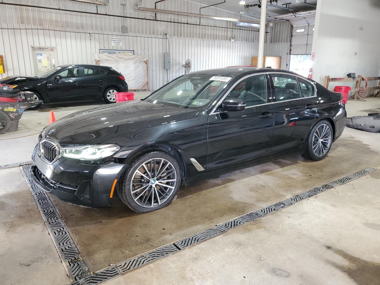 2022 BMW 530 xi XI