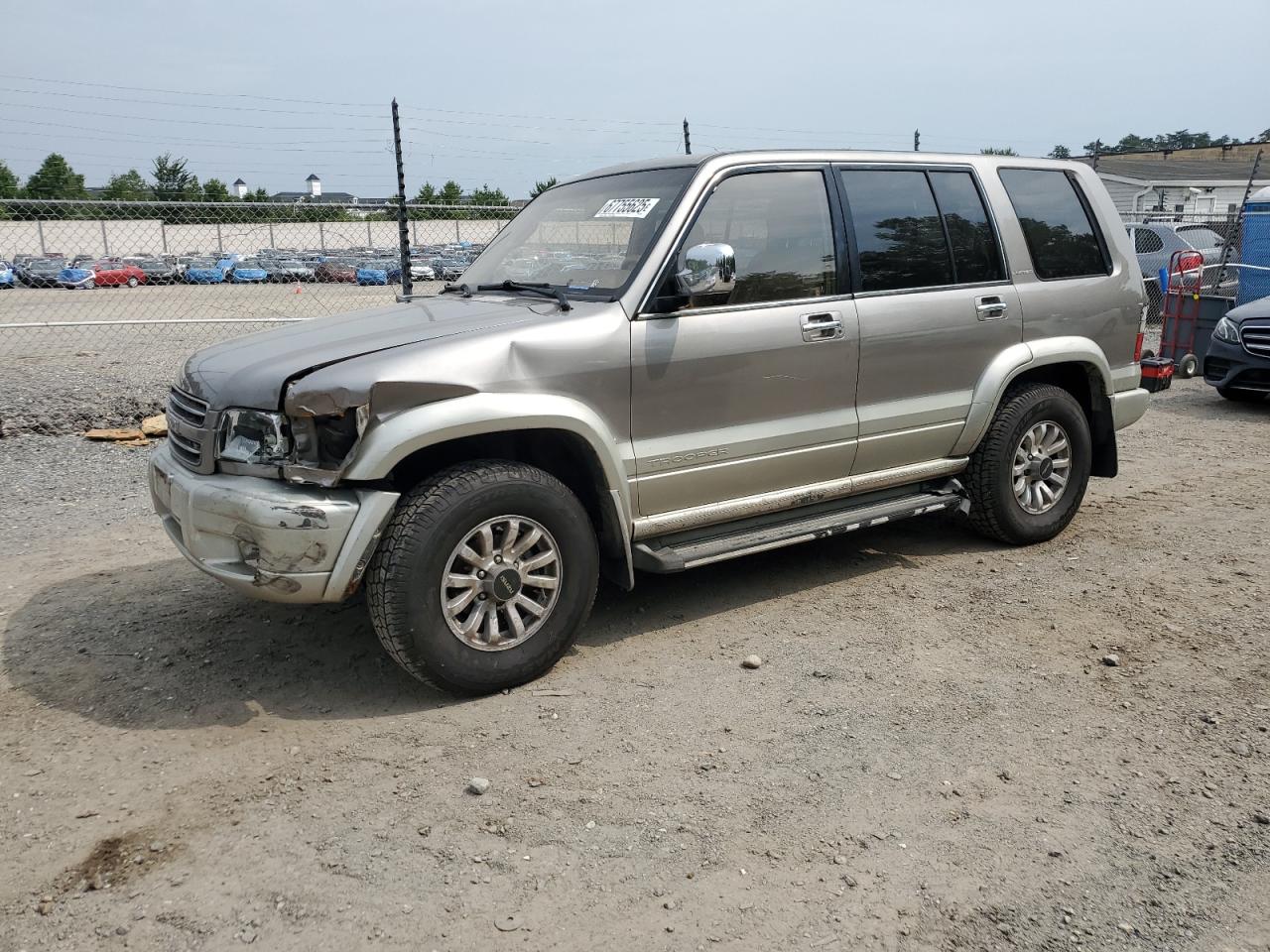 2001 Isuzu Trooper