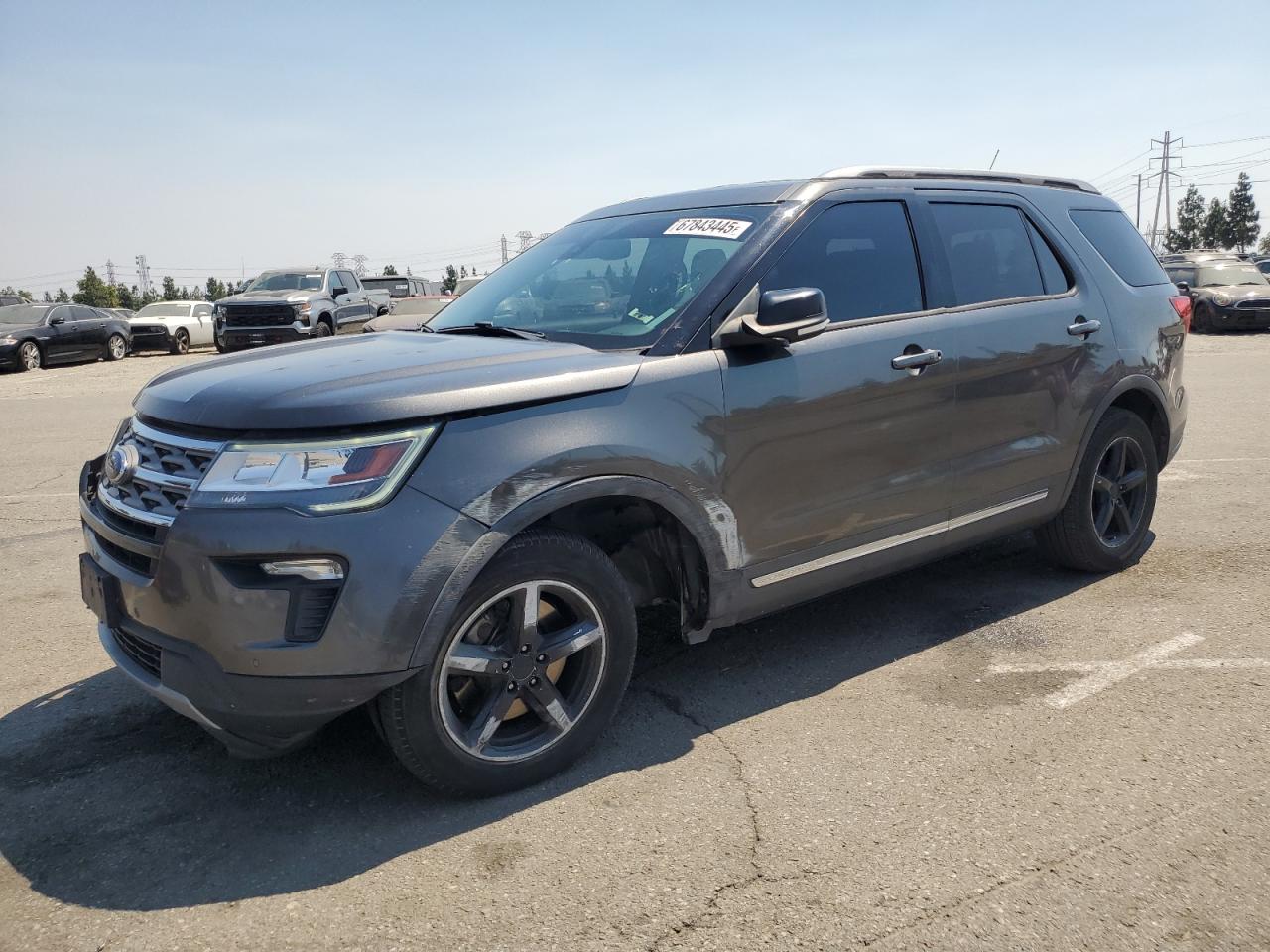 2018 Ford Explorer x XLT