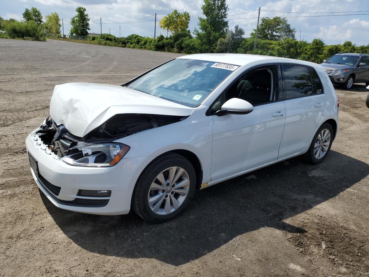 2016 Volkswagen Golf s S