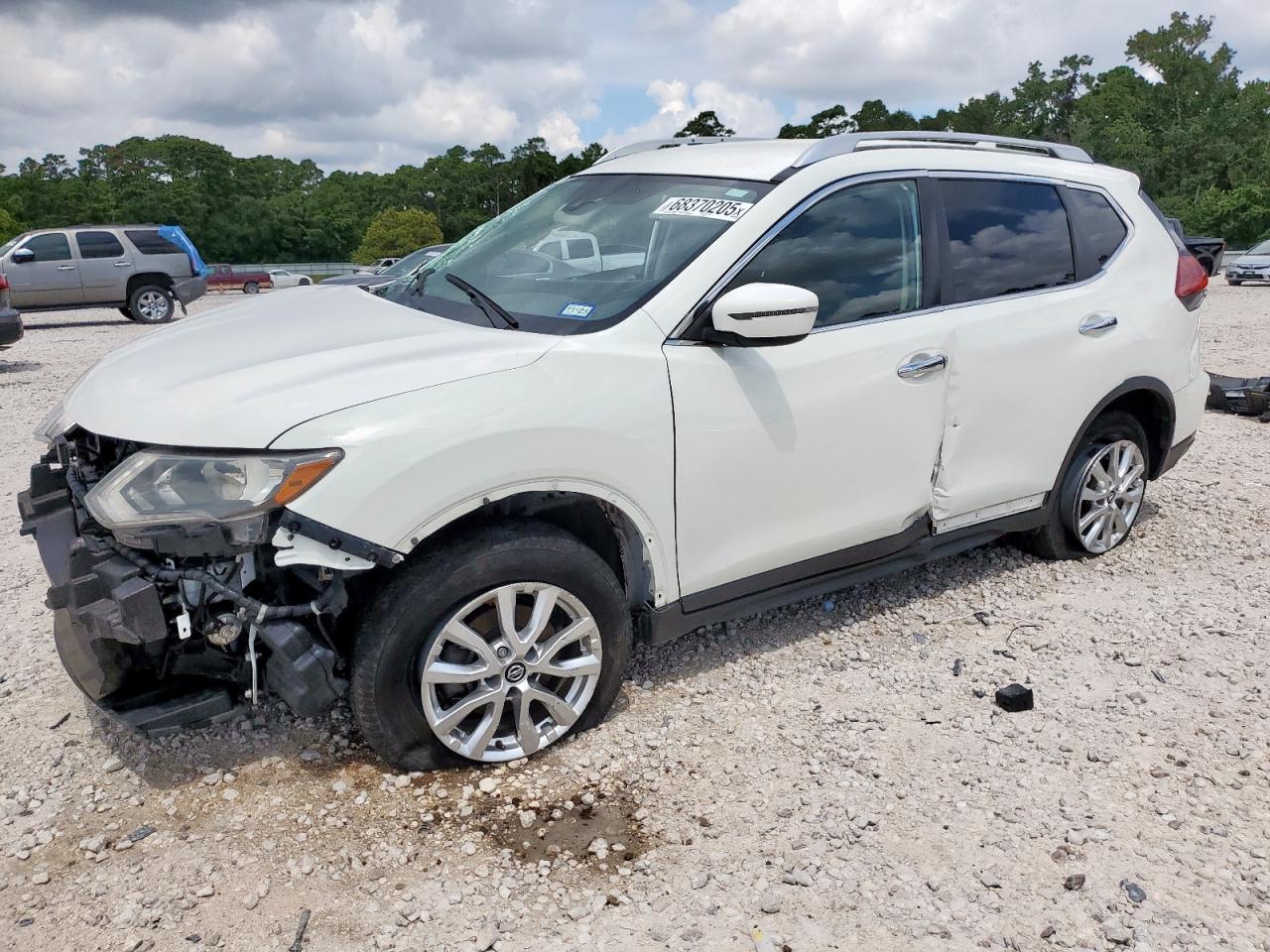 2020 Nissan Rogue s S