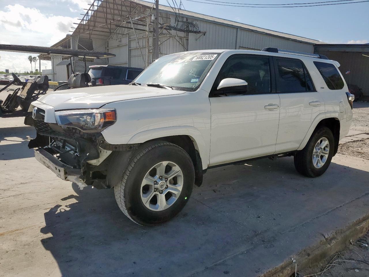 2022 Toyota 4runner sr SR5
