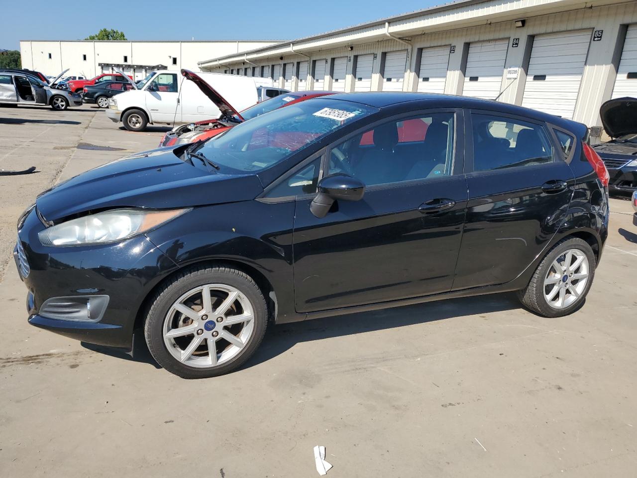 2017 Ford Fiesta se SE