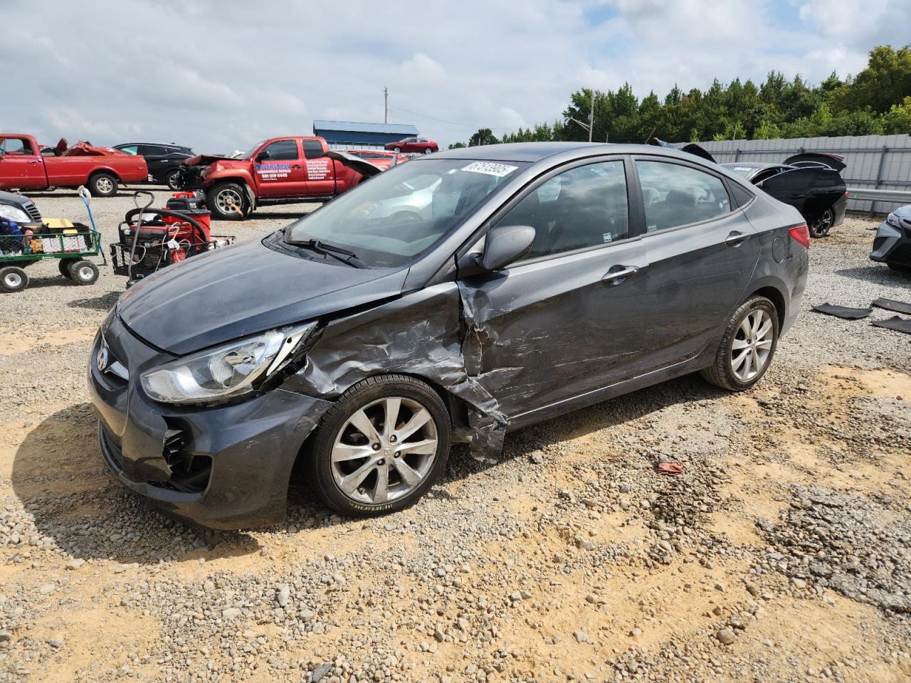 2012 Hyundai Accent gls GLS