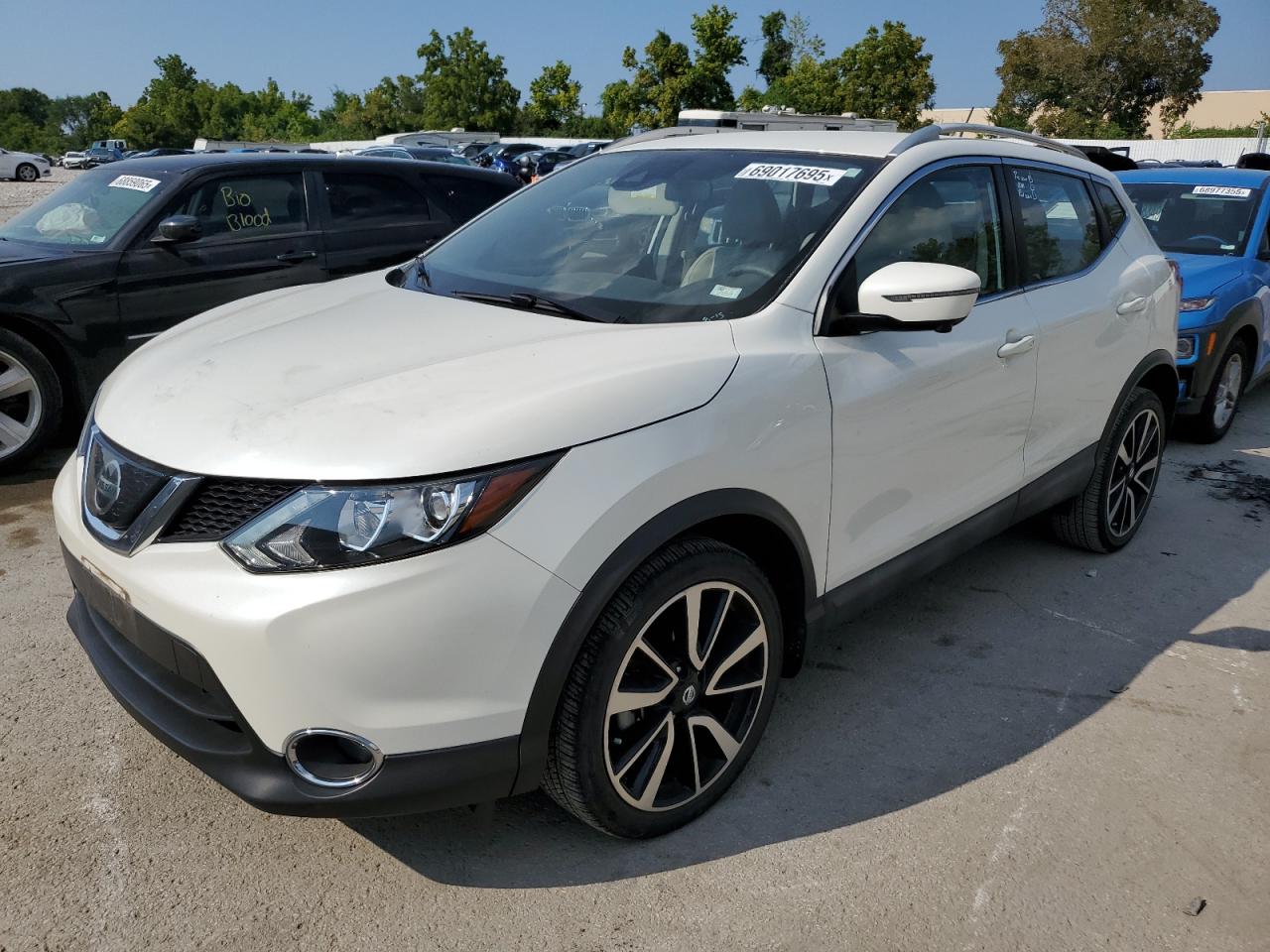 2019 Nissan Rogue sport s S
