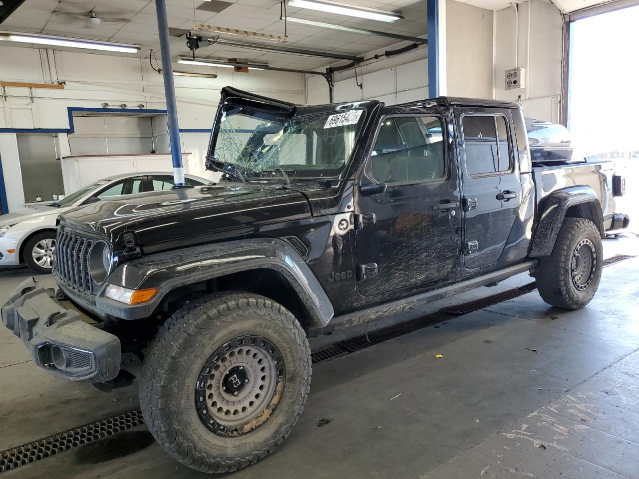 2025 Jeep Gladiator