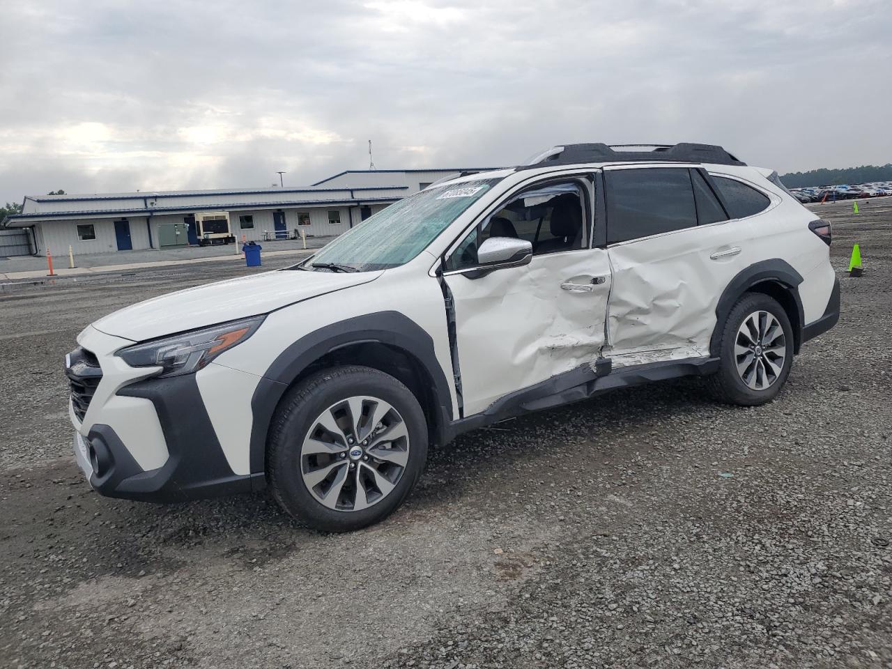 2024 Subaru Outback to TOURING