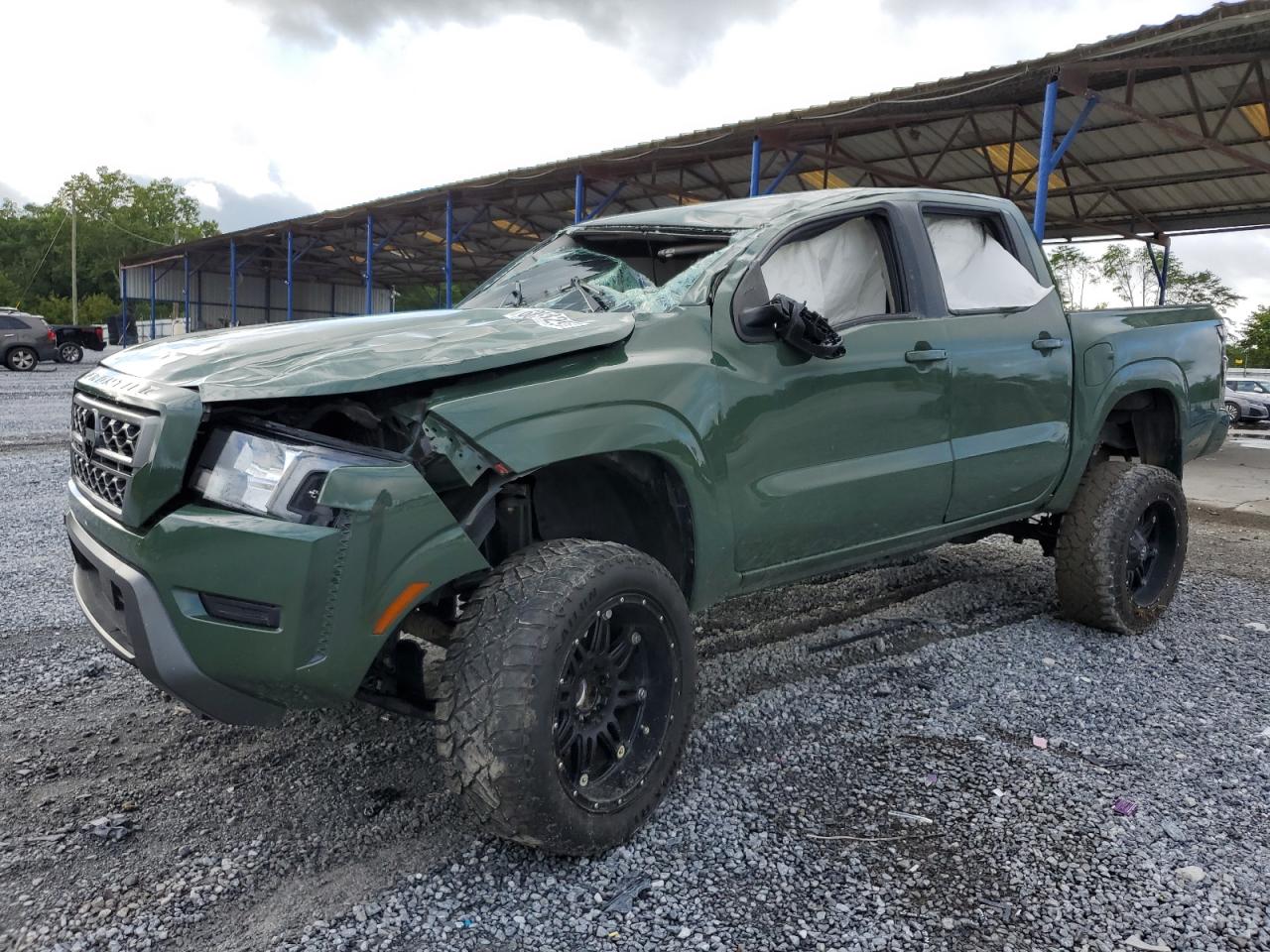 2022 Nissan Frontier s S