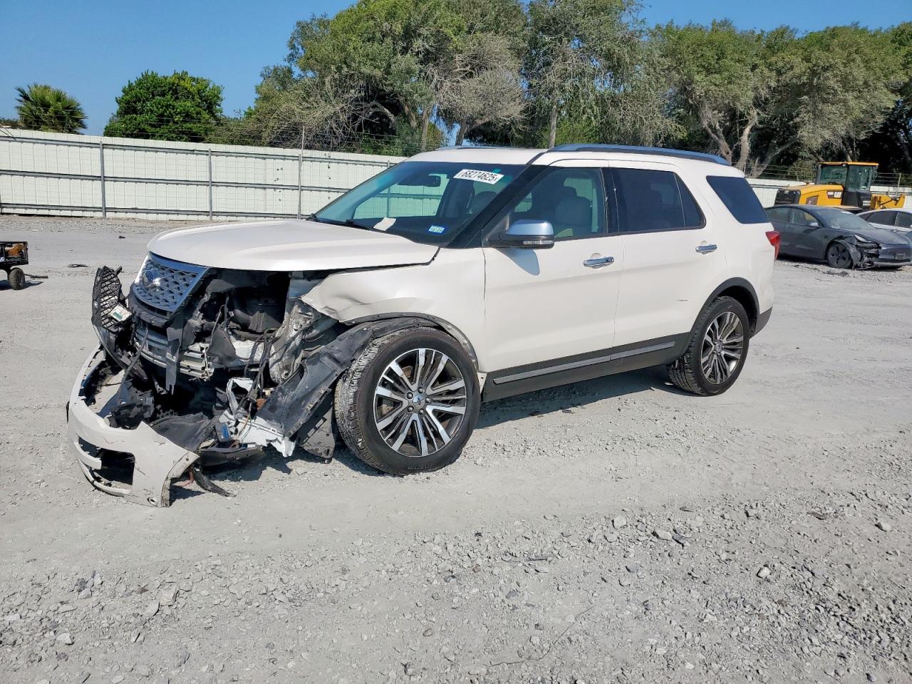 2017 Ford Explorer p PLATINUM