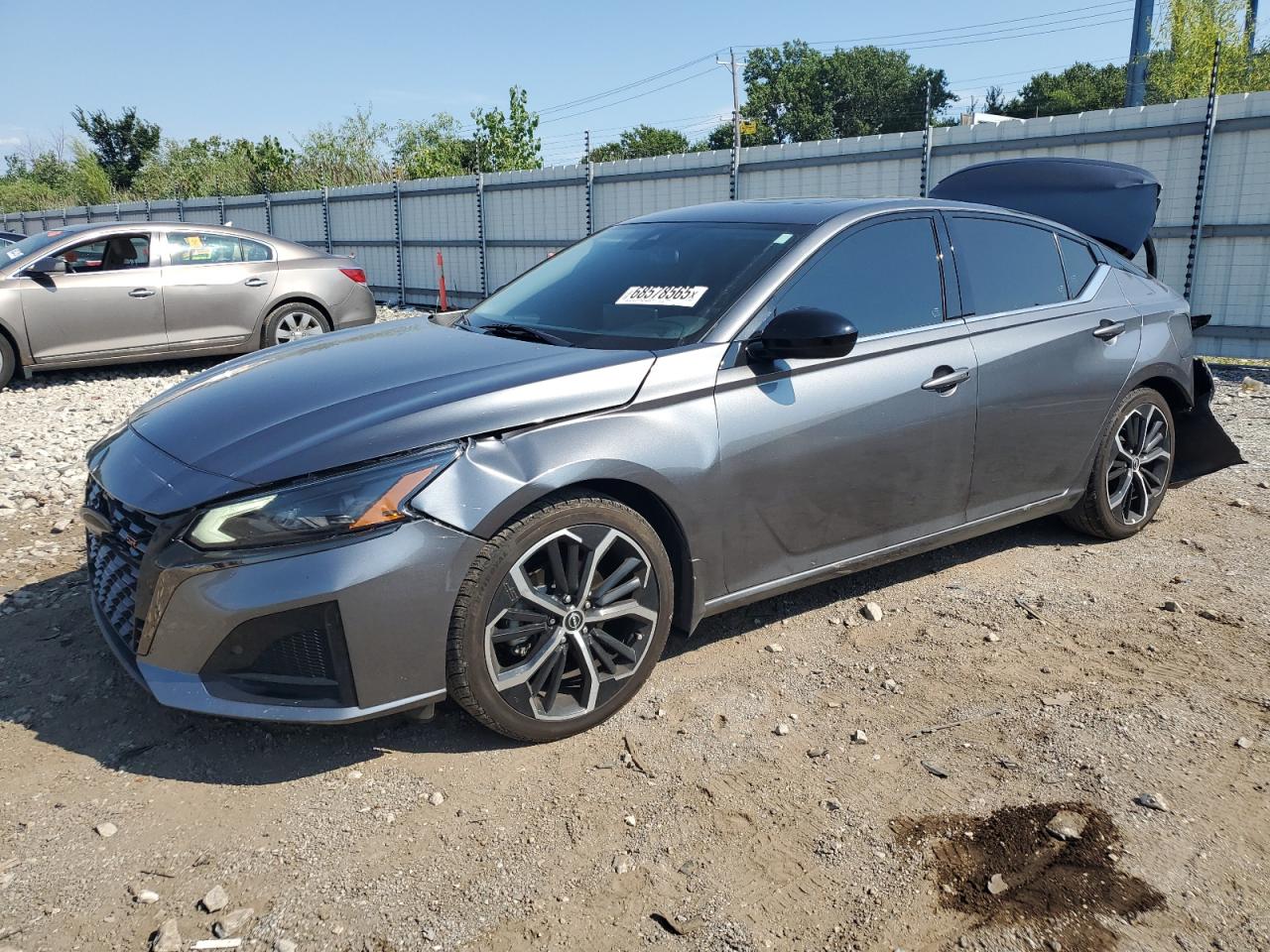 2023 Nissan Altima sr SR