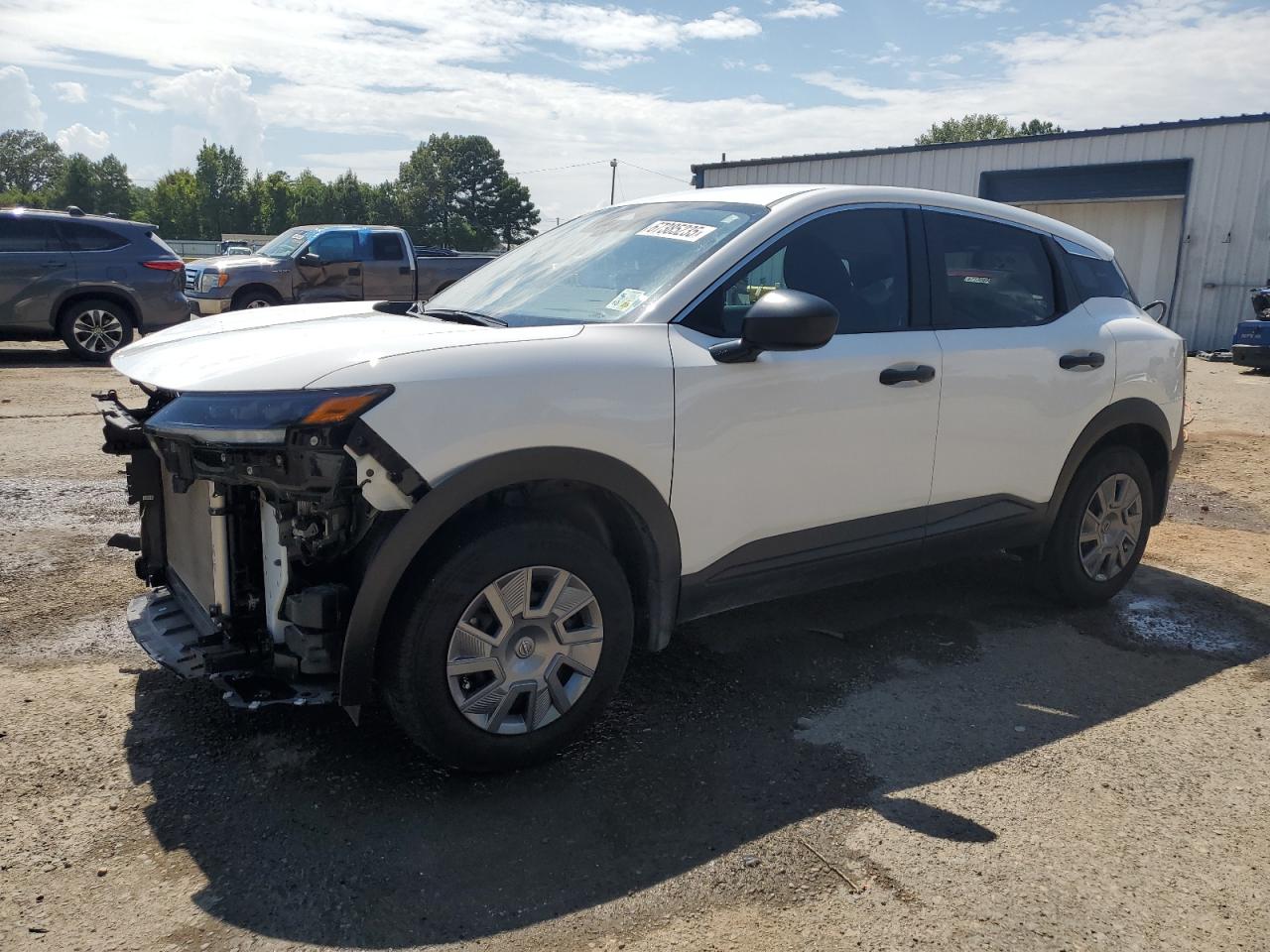 2025 Nissan Kicks s S
