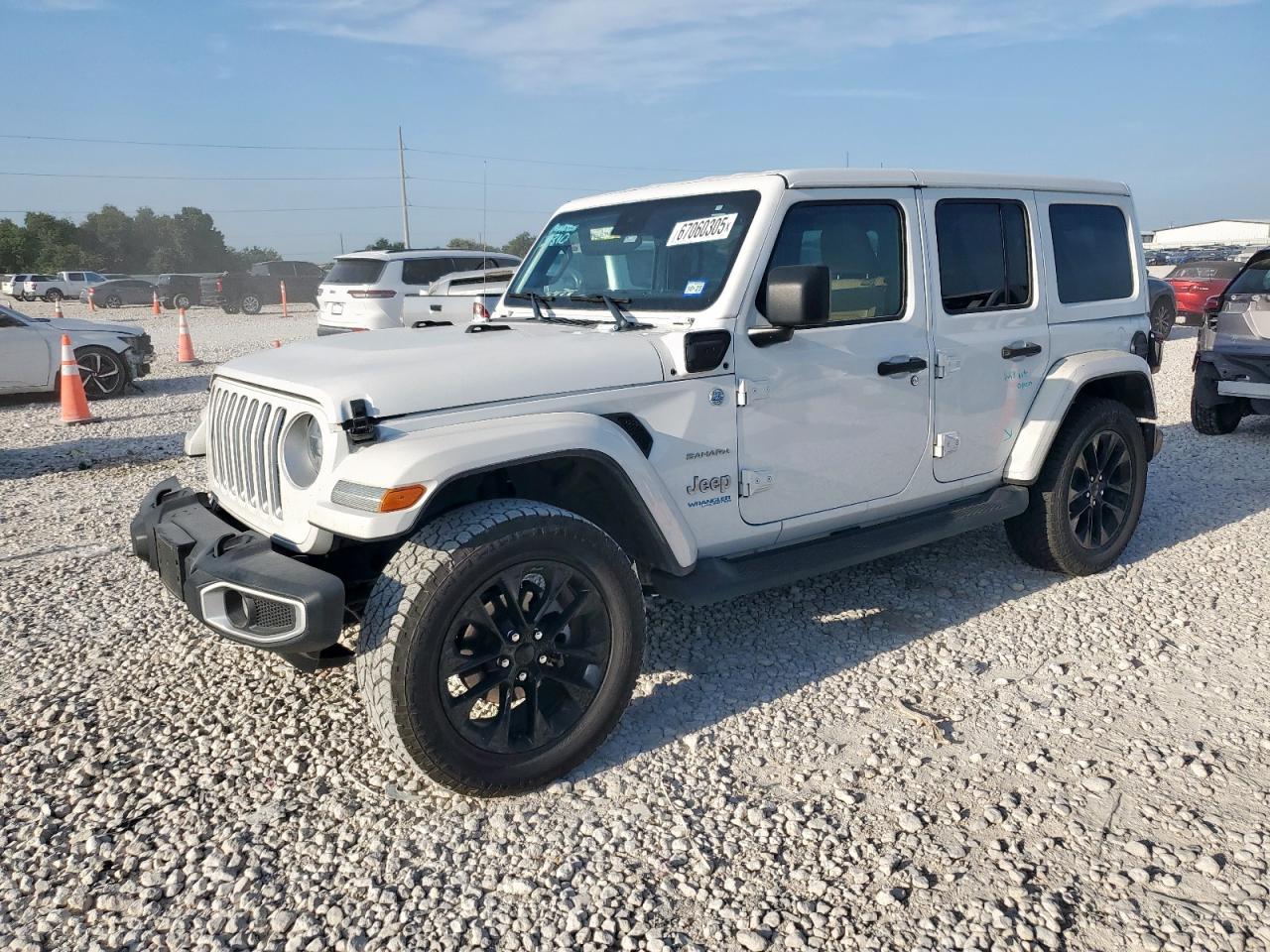 2021 Jeep Wrangler u SAHARA 4XE