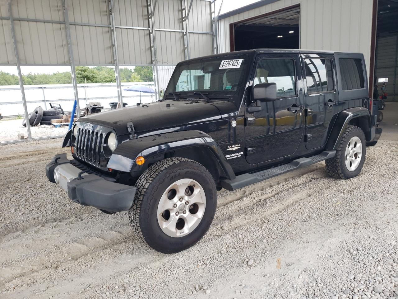 2013 Jeep Wrangler unlimited sahara SAHARA