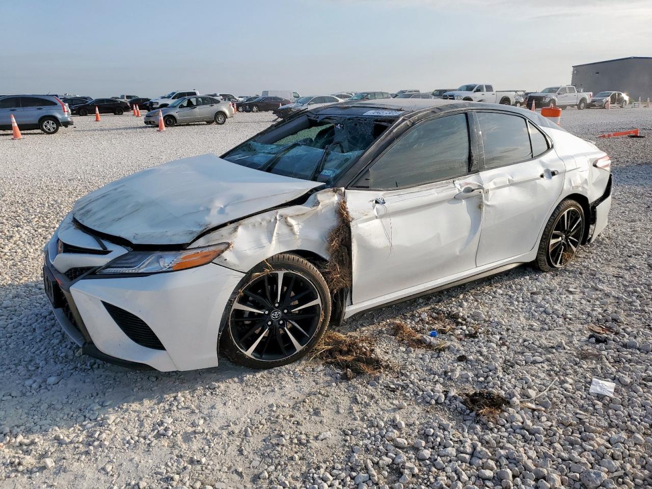 2020 Toyota Camry xse XSE
