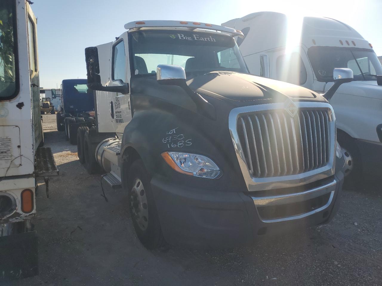 2018 International Lt625 - Trucks Semi Truck